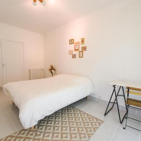 Charmant Logement Plein Pied Au Coeur Du Village Castelculier Esterno foto